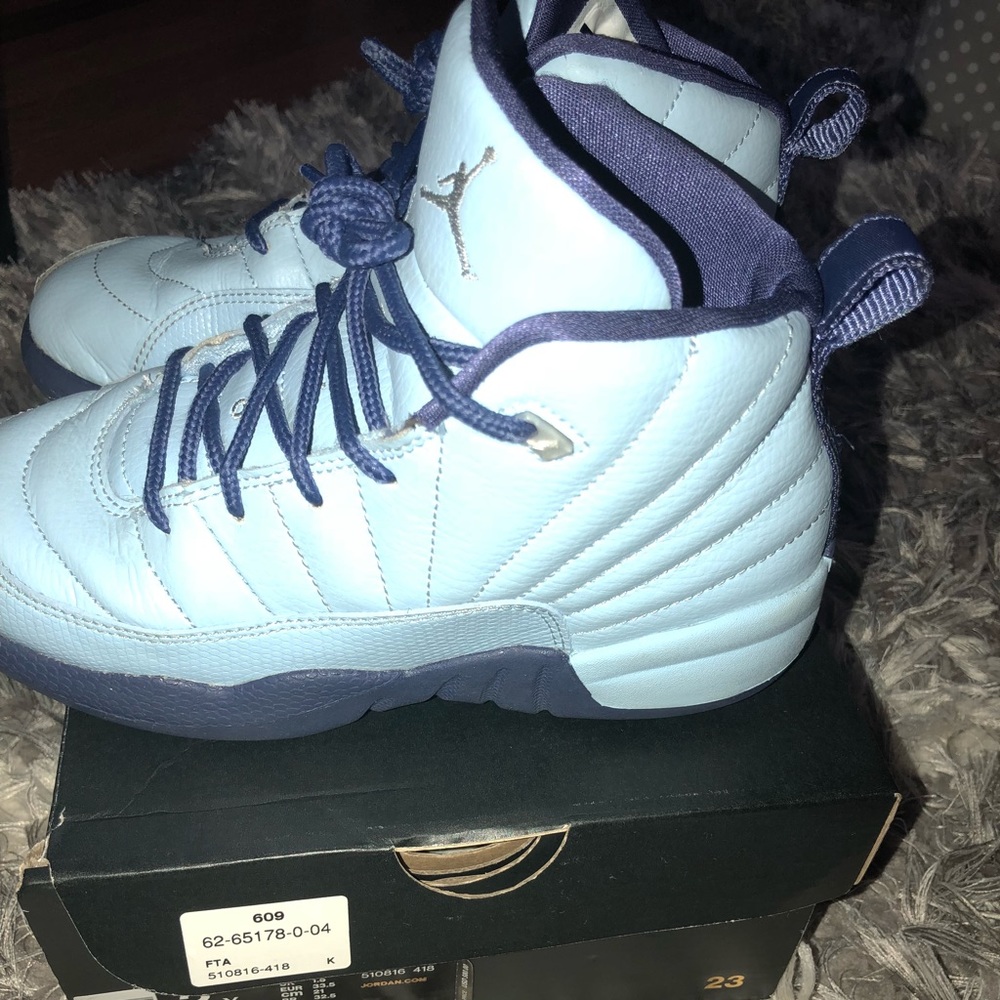Kids size 2 youth Jordan 12